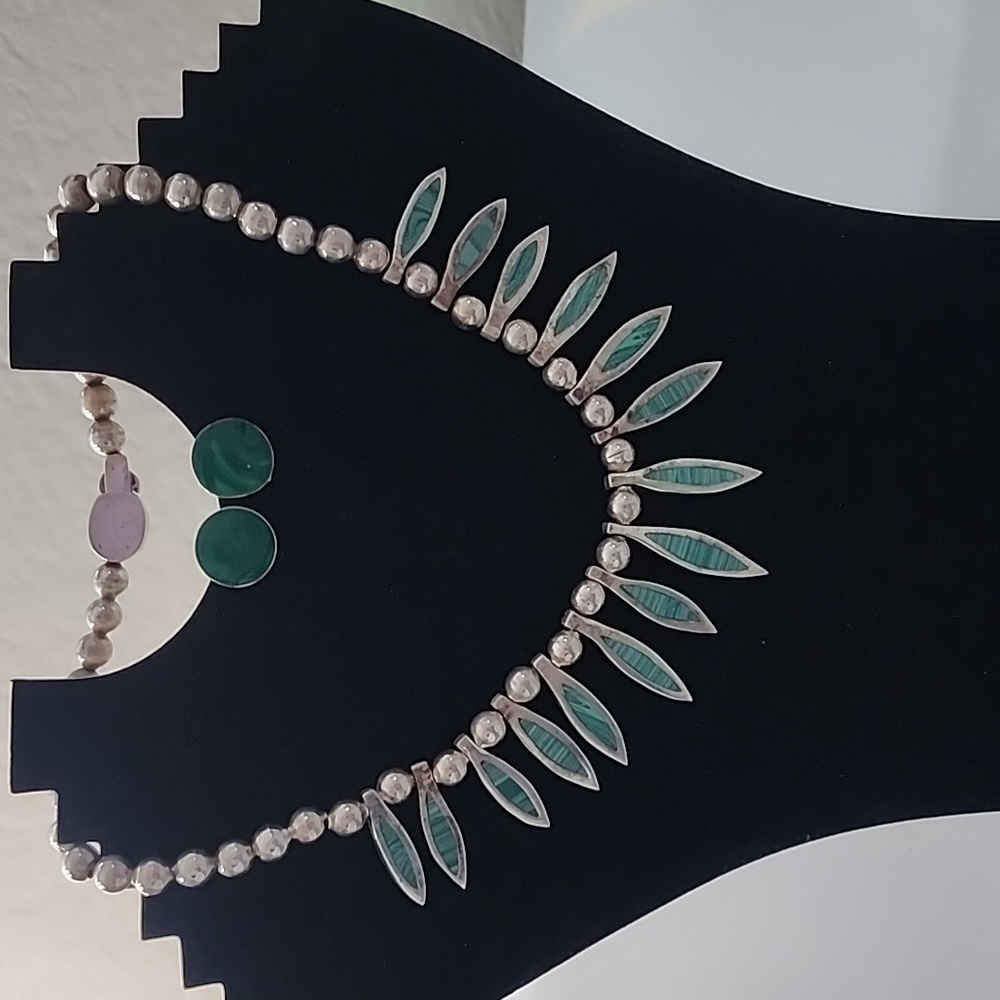 Elegant 925 Mexico Sterling Silver and Green Malachite Necklace And Earrings
